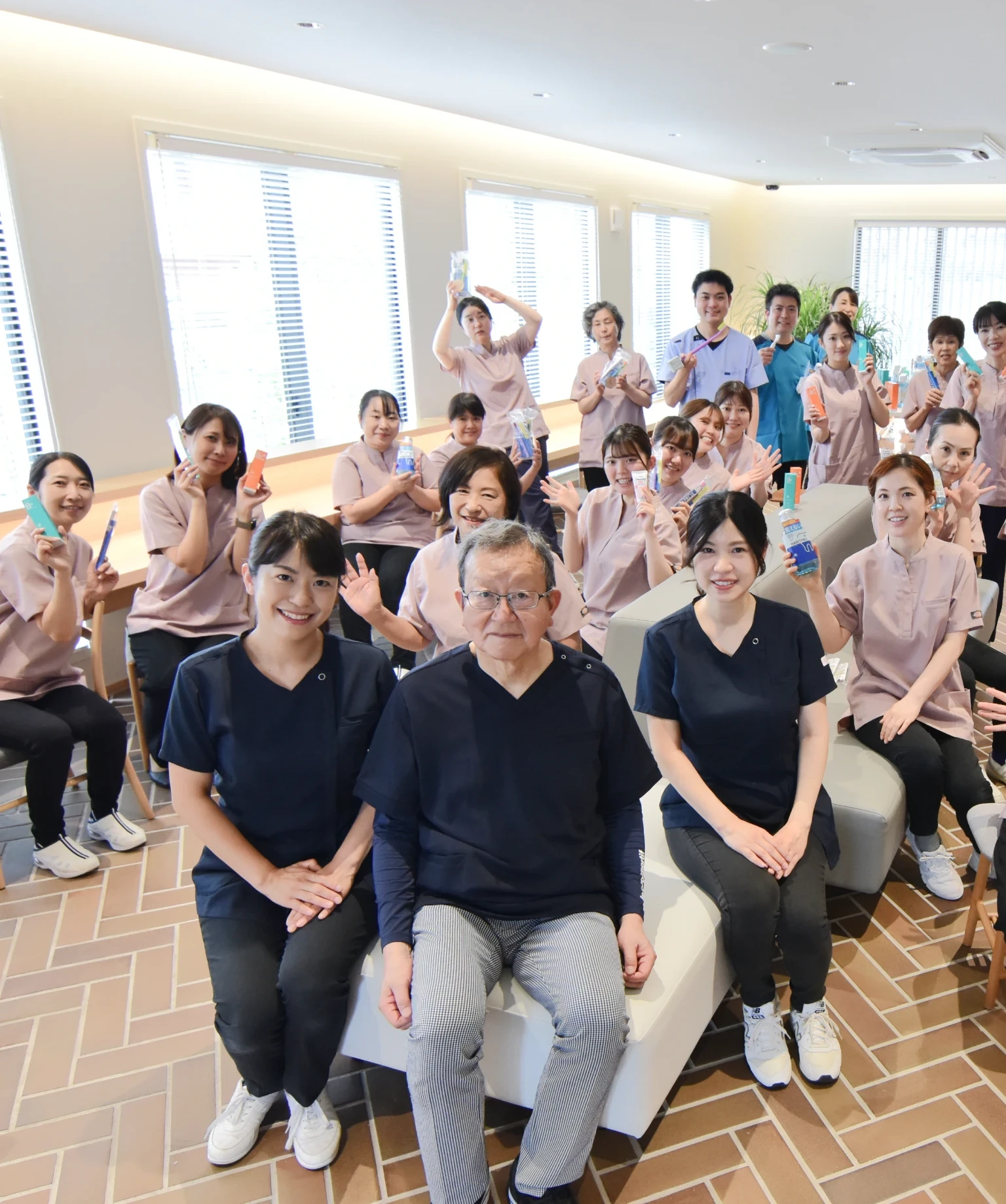 スタッフ集合写真